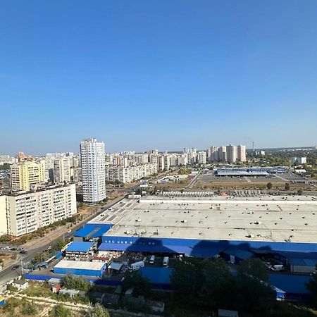 Є Генератор 1Кім Осокорки Вул Бориса Гмирі 20 Жк Патріотика Kiev Exterior foto